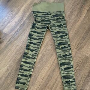 Leggings girl pants Size Small NWOT